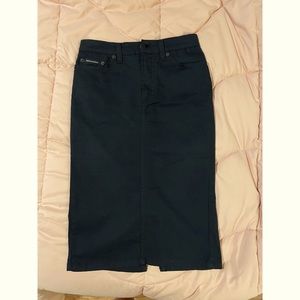 Authentic Dolce and Gabbana Authentic Black Bodycon Midi Skirt